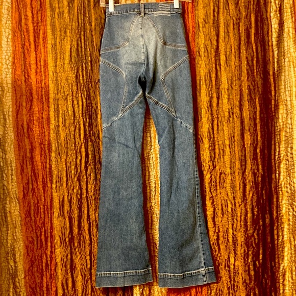REVICE high rise star flare jeans - Picture 2 of 5